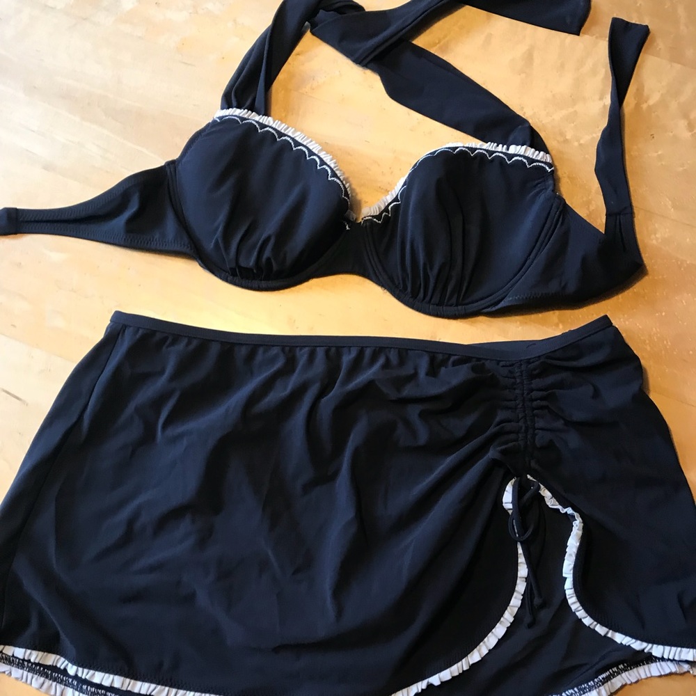 Profile swim suit